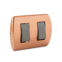 Interruptor Doble 9/15 Embutida 10A-250V, Color Dorado
